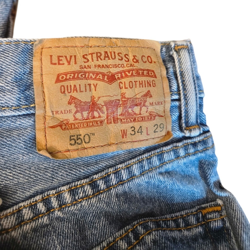 Levi's 550 Relaxed Fit Jeans Mens 34x29 Light Wash Denim Pants - Picture 4 of 4